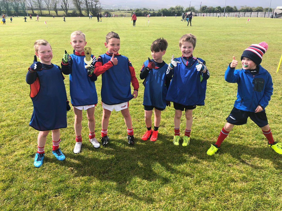 stpatsgaaclub's tweet photo. Some action shots from our academy this morning. Well done to all the boys, girls, coaches and parents who braved the wind and rain for a great morning of football and fun! See you all next Sunday! 👏🏼❤️🤍🏐 https://t.co/eR8shiDKBt
