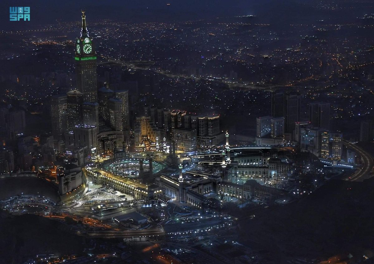HaramainInfo's tweet photo. Amazing Aerial shots of Masjid Al Haram! https://t.co/1JA5amKJky