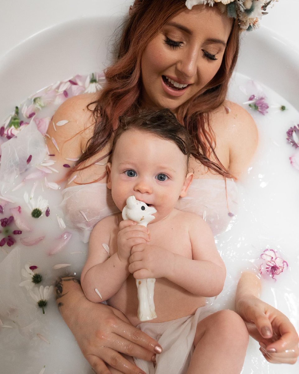 CamilaMTV's tweet photo. I am proud of many things in life, but nothing beats being a mom. 💜✨ #HappyMothersDay! https://t.co/QN6S488lRO https://t.co/Tm5yGJ9NIJ