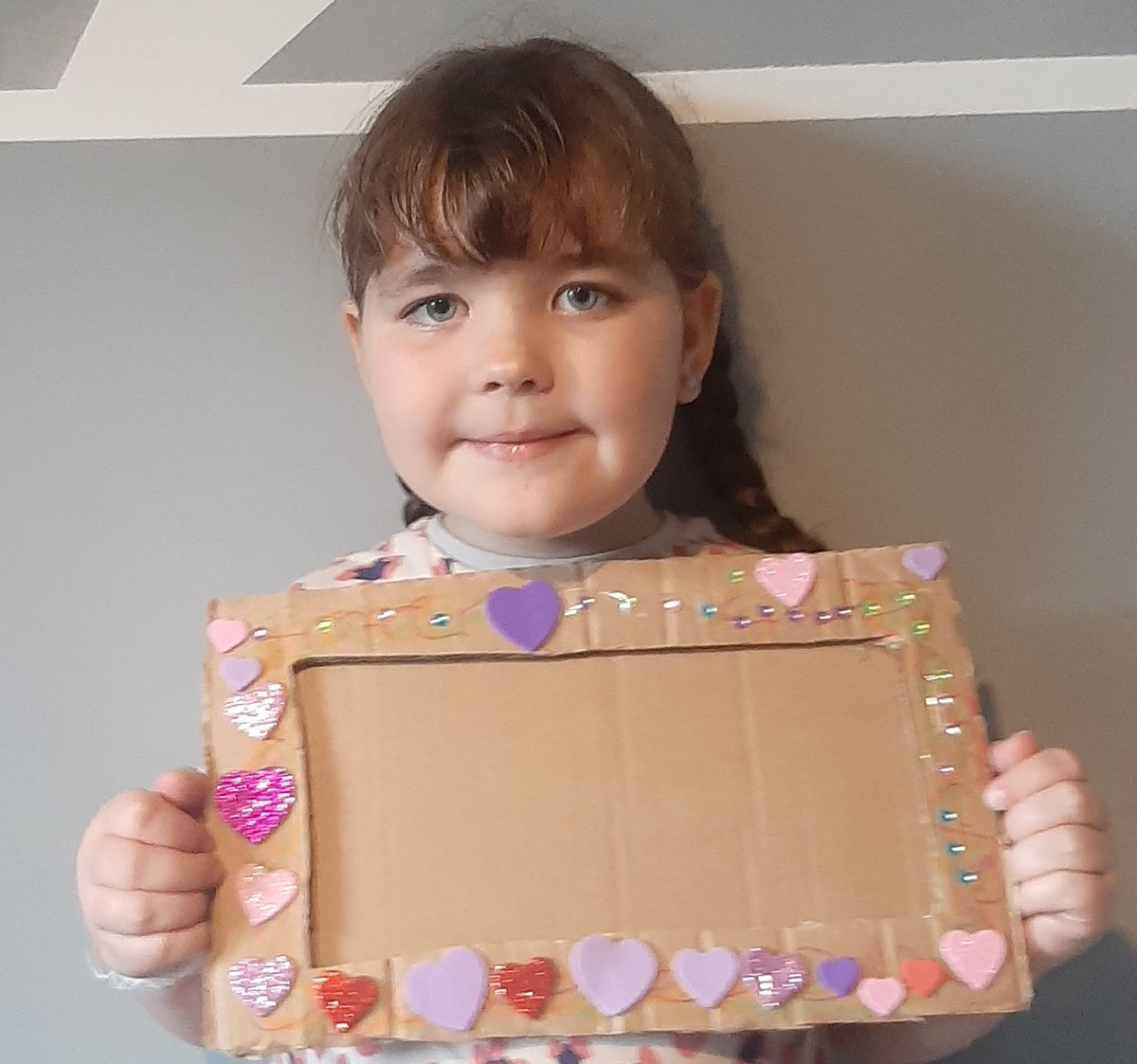- Poppy wanted to make a photo frame like she did at school last week.. super proud of her design ..⭐💛 @KbaPrimary <a href="/MissMayhewKBA/">Claire Mayhew</a> @Miss_Barnes_ <a href="/MissRoberts79/">Miss Roberts</a> x x