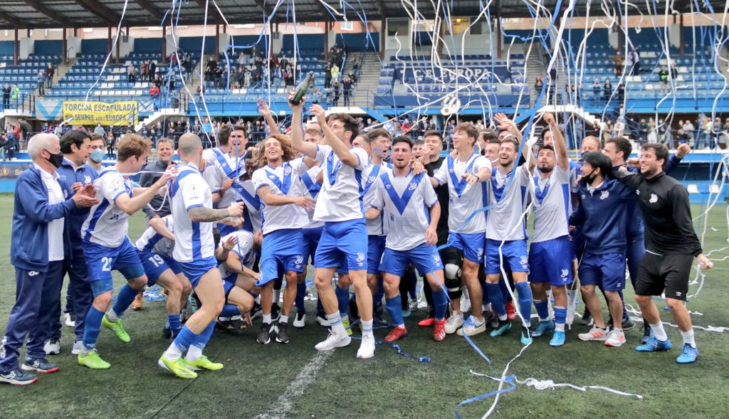 CEEuropa's tweet image. Campions! Campions! Campions! 🏆

Aquí, seguim de festa!!! 🤙🏼🤙🏼🤙🏼

#futbolcat #ViladeGràcia #SagradaFamília #3div5