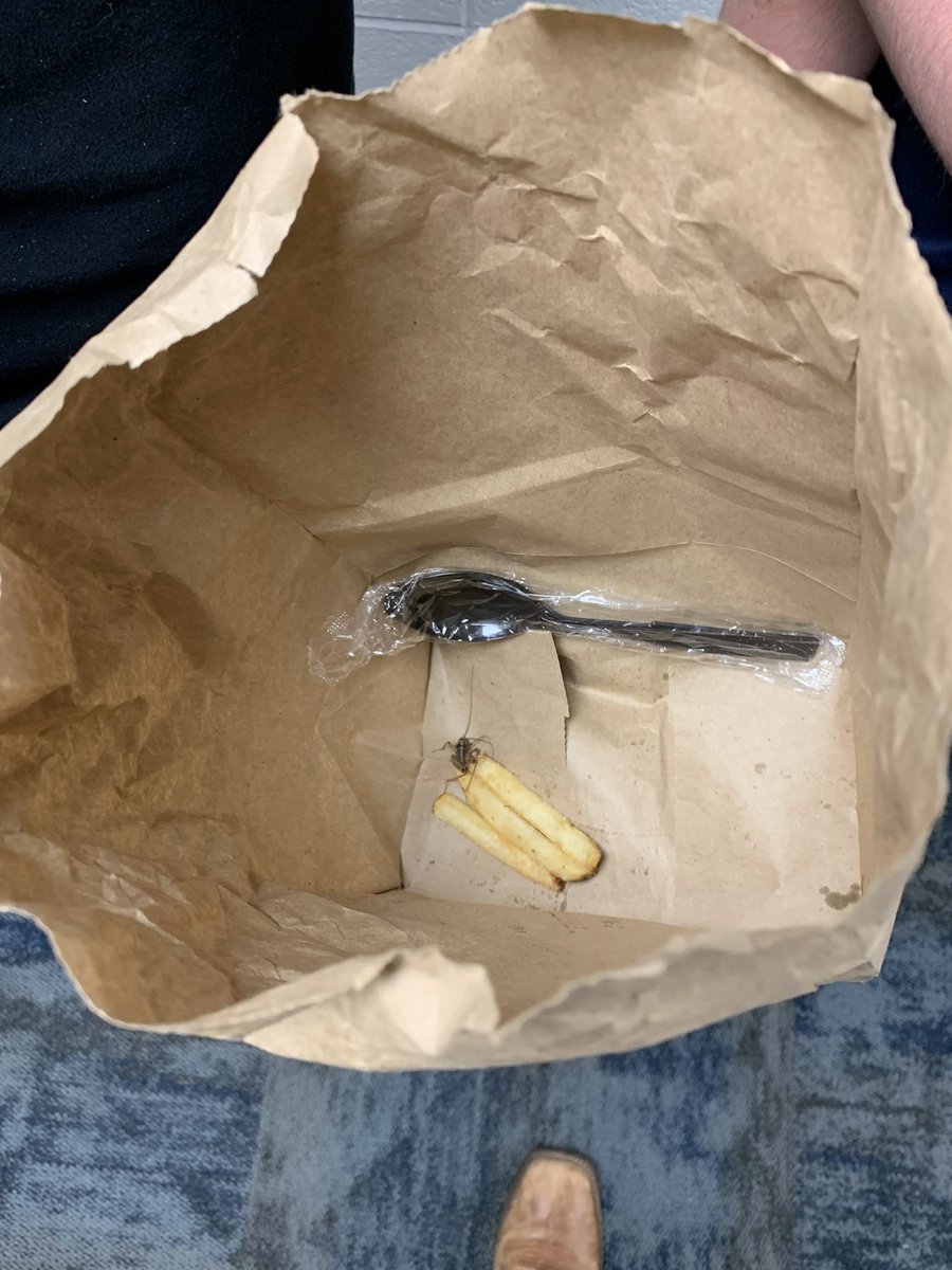 TheRealDAG123's tweet photo. Yo @Wendys, found this in my bag. Y’all ain’t accepting calls either... https://t.co/I30t4t4s9e