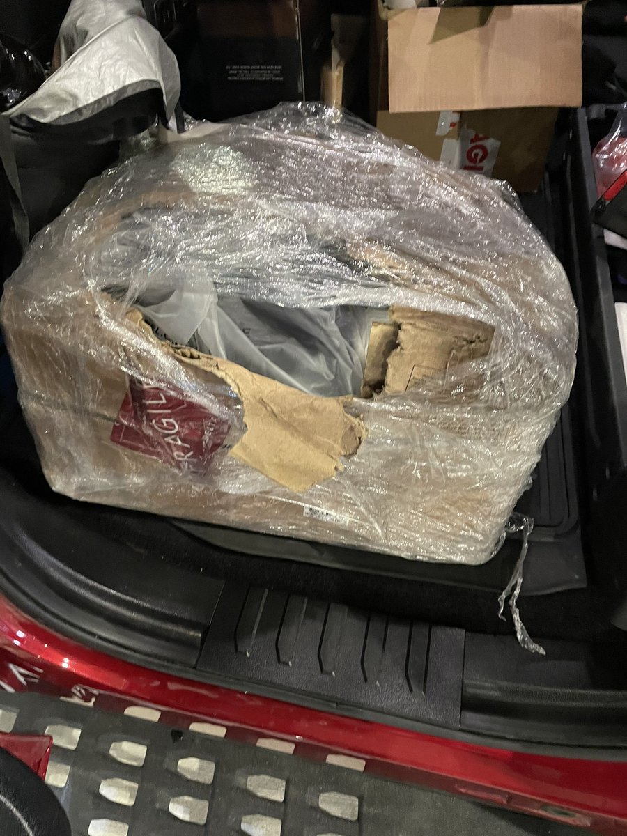 MissyyyyKayyy's tweet photo. I love @Delta but I paid $190 to check a shipping box filled with bottles and this is how it arrived... it was delayed/lost for 5 hours, the other box and bag were on time and in perfect condition. How is it possible that I am having to argue for a refund on the baggage fee? https://t.co/DGvxrAO5XG