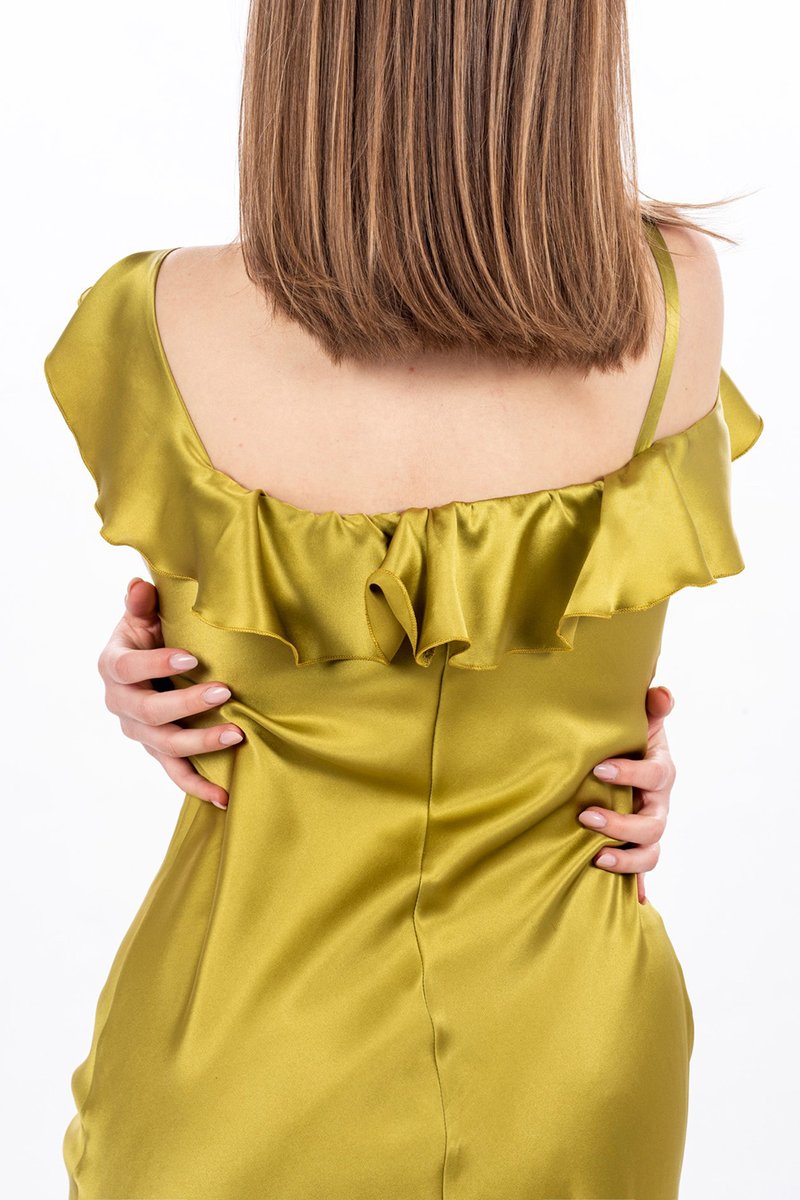 abiticerimonia's tweet image. #shop #abbigliamento #abitidacerimonia 
lartesartorialelook.it/look/