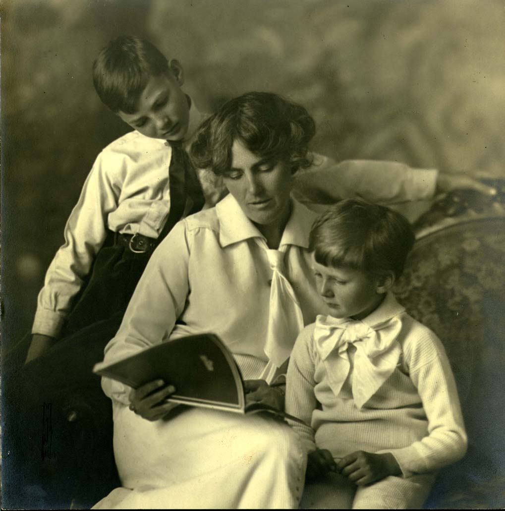 Happy Mother's Day! Lou Henry Hoover is shown here in 1912 with sons Herbert, Jr. on the left and Allan on the right. 

(Image courtesy of the Herbert Hoover Presidential Library and Museum)