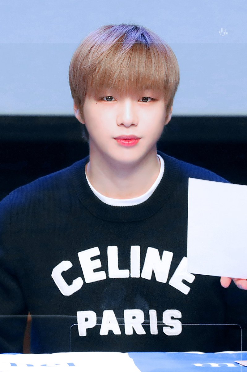 nkdaniel12's tweet photo. Thank you for being strong! ㅠㅠ♡
Thank you very much for being with me... D:)♡ https://t.co/8nXWrTaImr