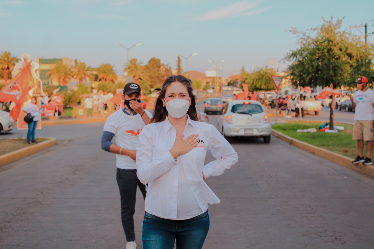 AlmaPortilloMx's tweet photo. Nuestro movimiento está más vivo que nunca, continúa sumando parralenses a la causa ciudadana. 
Somos la fuerza y el motor del cambio que se necesita, somos continuidad y ruptura, transformaremos Parral con mejores prácticas gubernamentales.
#XTiYo seré la próxima síndica🧡 https://t.co/Xi4IEPnSy5