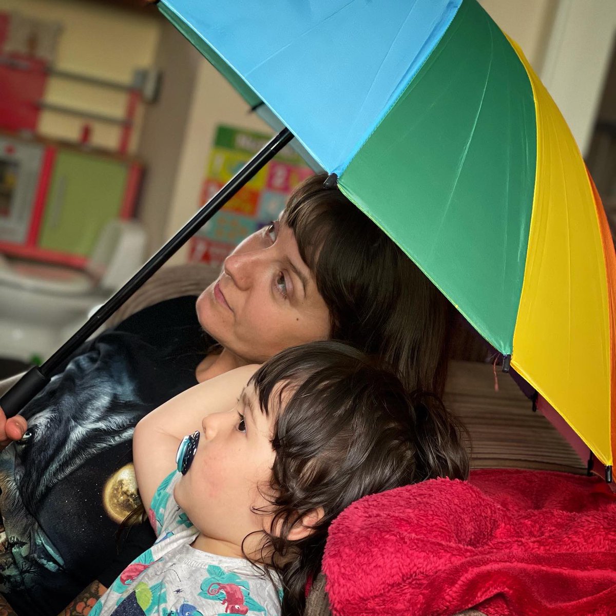 vickybutters's tweet photo. Watching ratatouille under an umbrella earlier 🤷🏻‍♀️🥰 https://t.co/tpqbSoG5aR