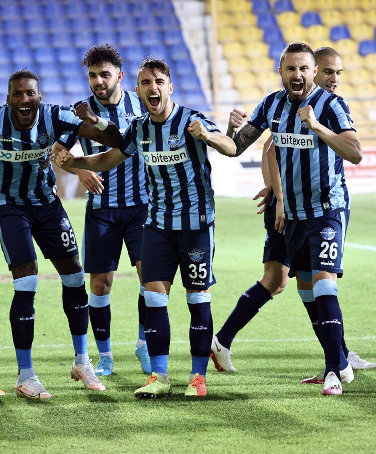 Haluk Levent ( Ahbap Ekibi ) (@haluklevent) on Twitter photo 26 yıl sonra.
Nihayet 💚💚💚
#AdanaDemirspor 26 yıl sonra.
Nihayet 💚💚💚
#AdanaDemirspor