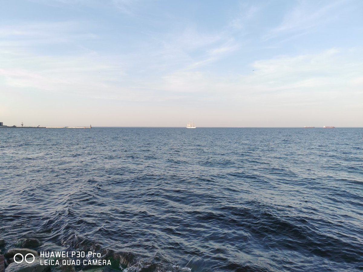 PatrycjaaPatii's tweet photo. #Gdynia #wiosna #majowka #morze #czekolada #wino #slonce #bulwar https://t.co/OJDgUtr1IT