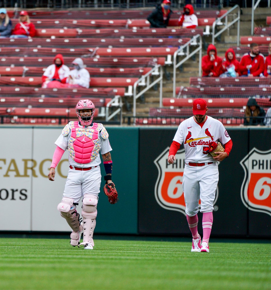 Cardinals's tweet photo. Start 2⃣8⃣0⃣ https://t.co/lZ7Jr4br9G