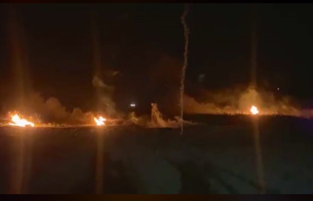 Right now : loud explosions heard on the border in the northern part of the  #Gaza strip due to IEDs that are being detonated by the rioters there