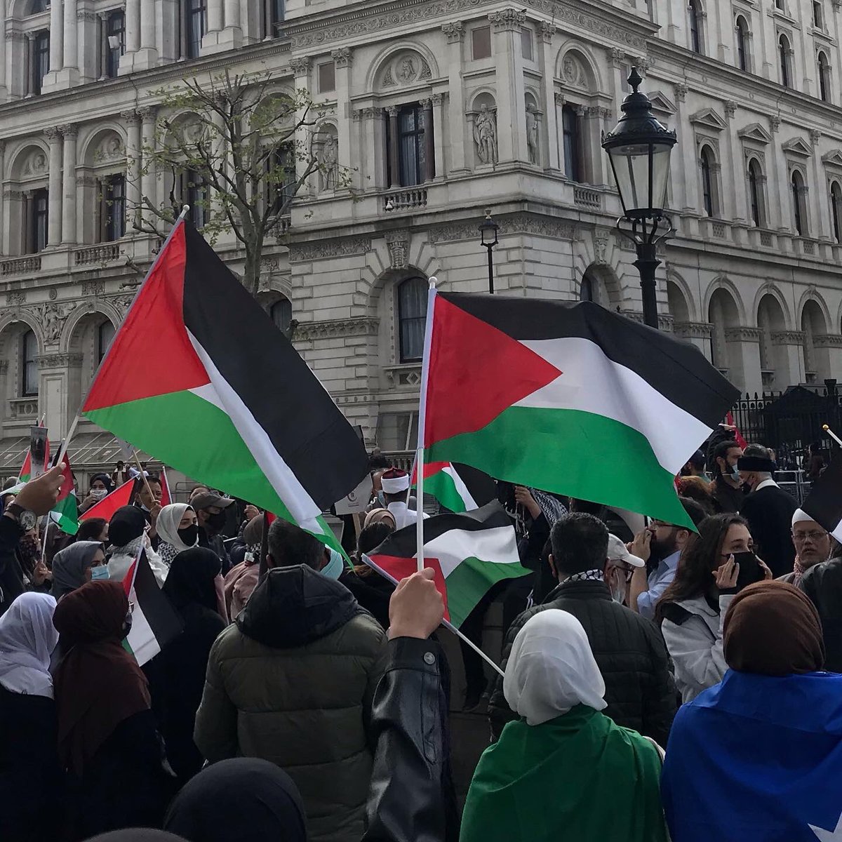 Palestine_in_UK's tweet photo. In #London now: #SaveSheikhJarrah protest https://t.co/e6VhD8VqPd
