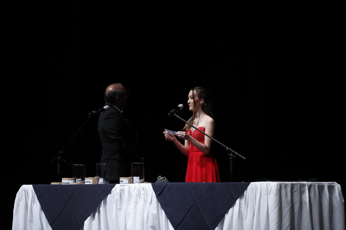 RadioTGWTV's tweet photo. Ayer fueron premiadas 16 obras de teatro en el certamen #TelónAbierto en las categorías: Infantil, Drama y Comedia.

#CulturaMotorDesarrolloGT #BicentenarioGuatemala #3milAñosRiquezaCulturalGT https://t.co/LC5pxiJGpp