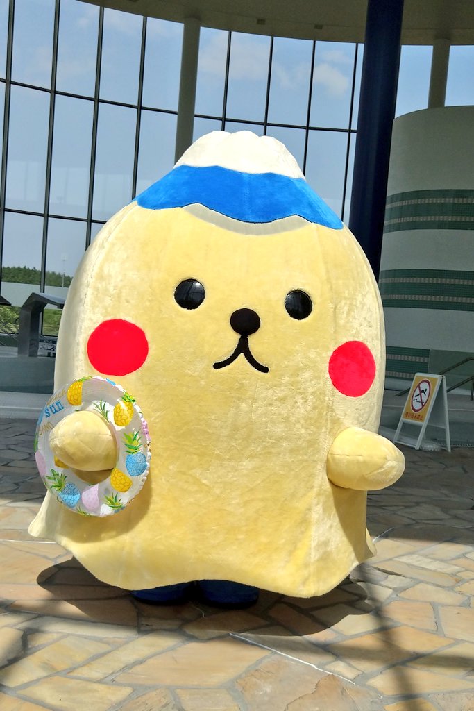 #裾野市 の #すそのびじんの湯ヘルシーパーク に行ったら #すそのん に  会えたのん💕
温水プールに遊びに来てたのん♨️(｡•ㅅ•｡)
いないいないばぁ～✨も上手だったのん(｡•ㅅ•｡)
ヘルシーパークも #PayPay20％還元 やってるのん(｡•ㅅ•｡)