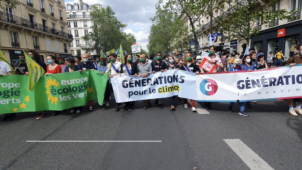 GenerationsMvt's tweet image. 🌍 #MarcheClimat - Ce dimanche, Génération•s dans la rue partout en France pour appeler à un changement radical vers une politique climatique et sociale à la hauteur de l’urgence.

➡️ Le #référendum pour le climat, c’est le 20 juin. Dans nos régions, choisissons l’écologie. 🌱