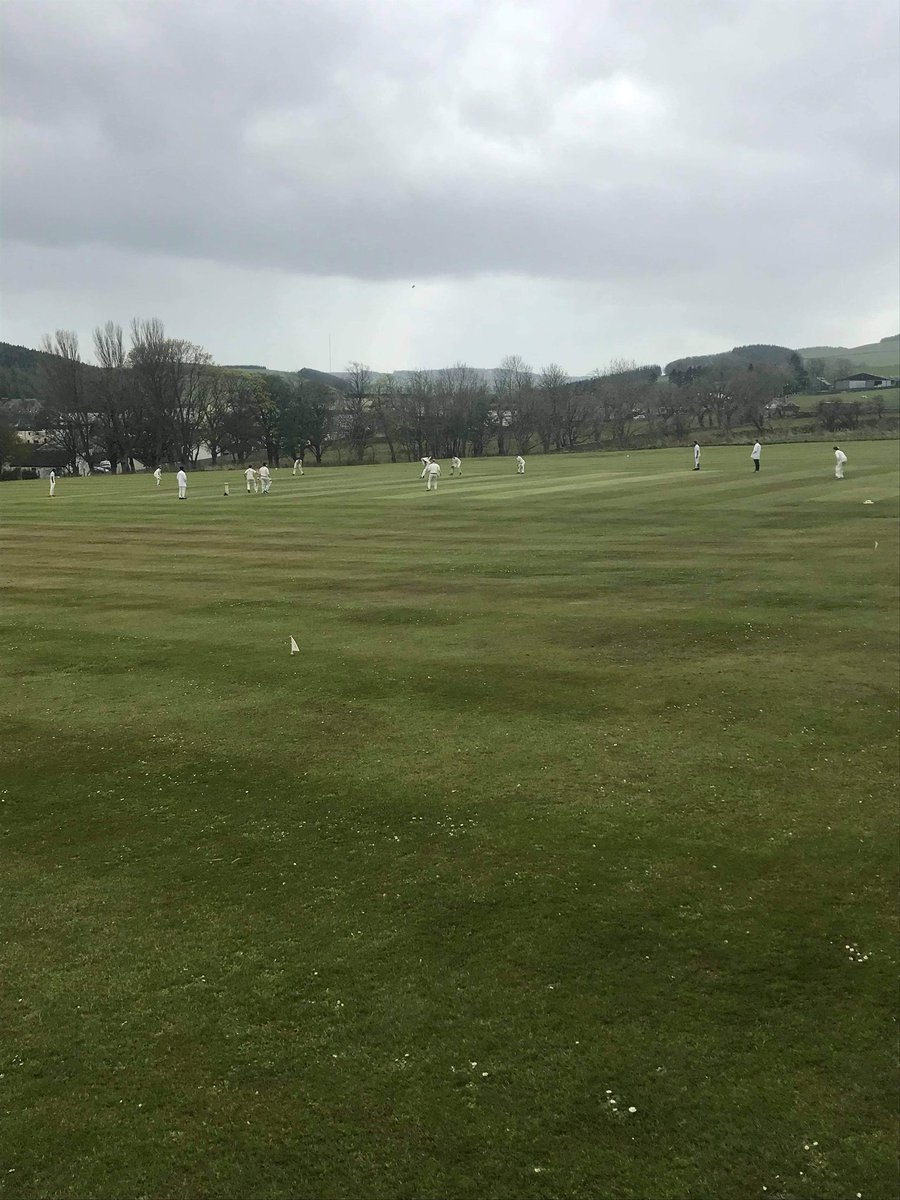 Gala_Cricket's tweet photo. MATCH UPDATE

An update at the halfway stage where the Gala XI have batted first and posted 153 from their 35 overs against @HWUCC 🏏

Graeme Ormiston with a half century and Seb Loumeau finishing on 49 not out 👏👏 https://t.co/h4dtV4QGis