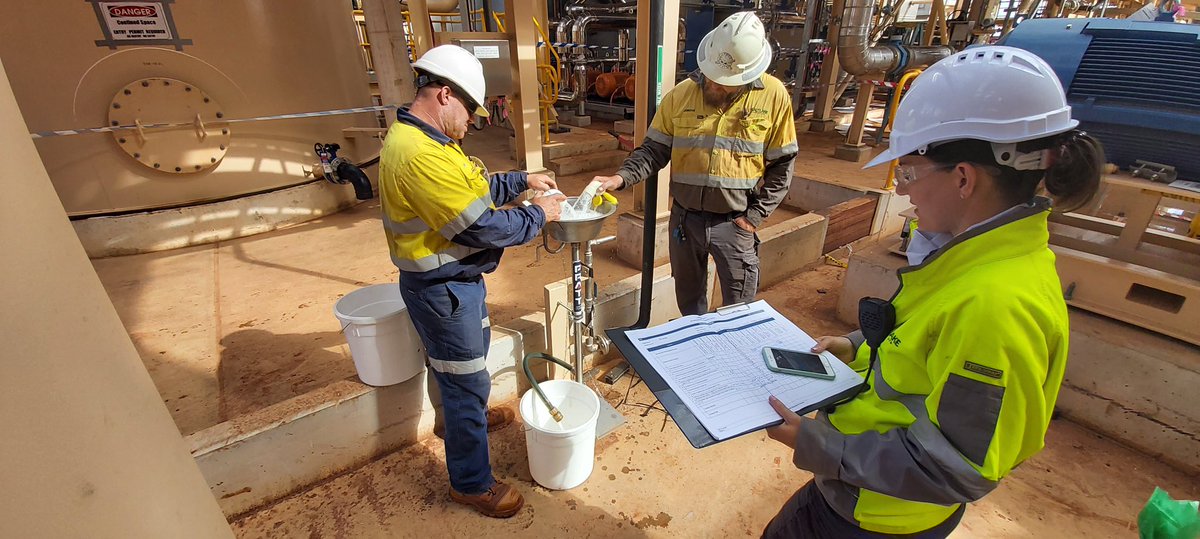 TonySwiericzuk's tweet photo. Training SO4 Ops crew in plant familiarisation, first samples through site Lab, scaffolding starting demob &amp; commissioning continues to plan! 🚀 SO4 production imminent 🎯 #training #maintenance #so4 #sop #potash #fertilizer #agriculture #farming #wiluna #sustainability @so4_asx https://t.co/vHoEDWXRD1