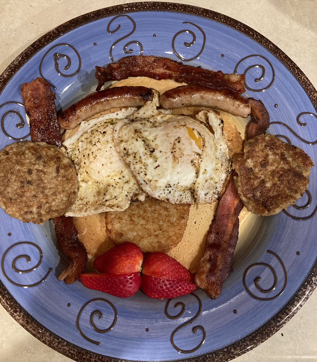 Happy Mother’s Day to the awesome mom at our house from Chef G! Hope all of you enjoy some time with the mom’s in your life today. #happymothersday2021