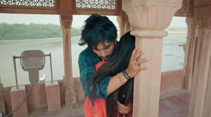 Rang de tu mohe GERUAAAA! this scene for sure created magic! How beautifully it was shot! And technically in Shiva's eyes, he saved her yet again! <3 #2MonthsOfShiVi