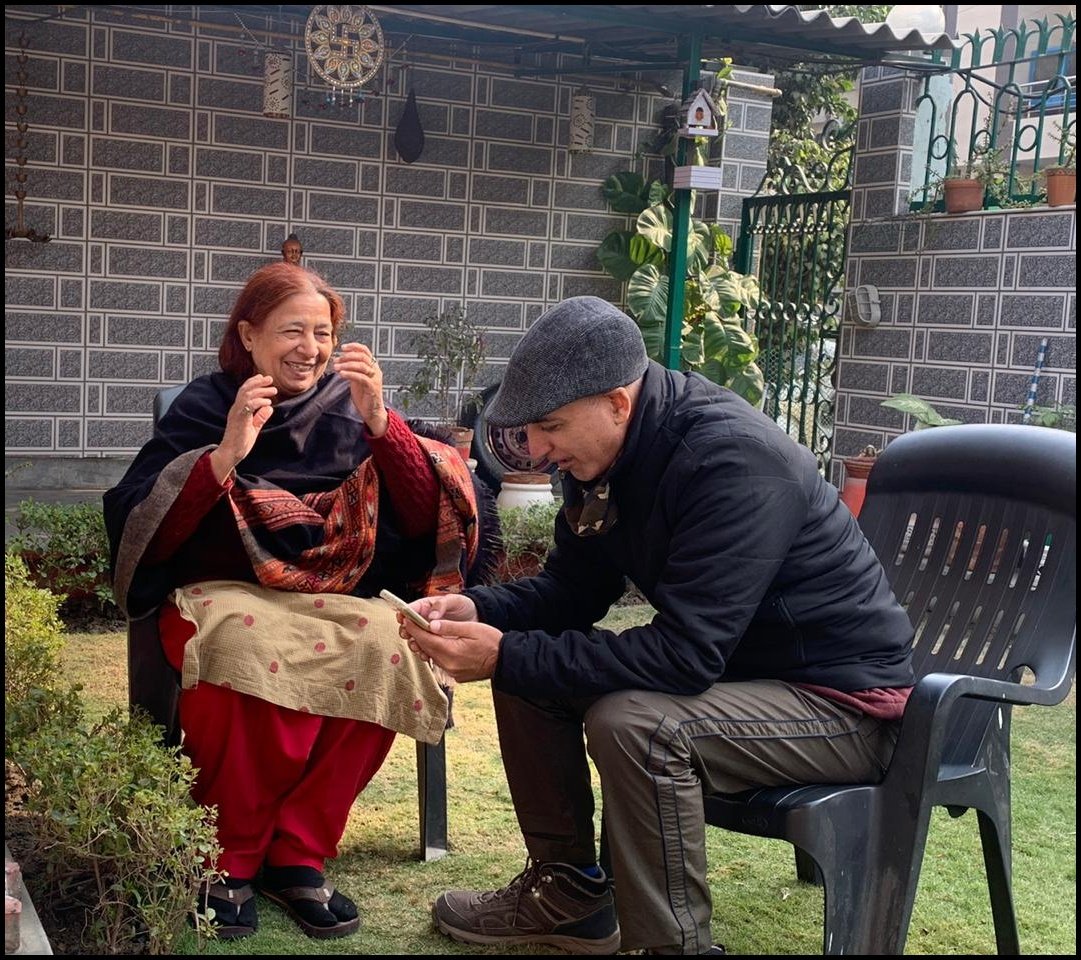 Along with Sushila aunty, who has given India the bravest and the most stylish paratrooper MAJOR MOHIT SHARMA1 PARA SF #motherhood  #happymothersday2021  #HappyMothersDay  #KnowYourHeroes  #VeerYatra