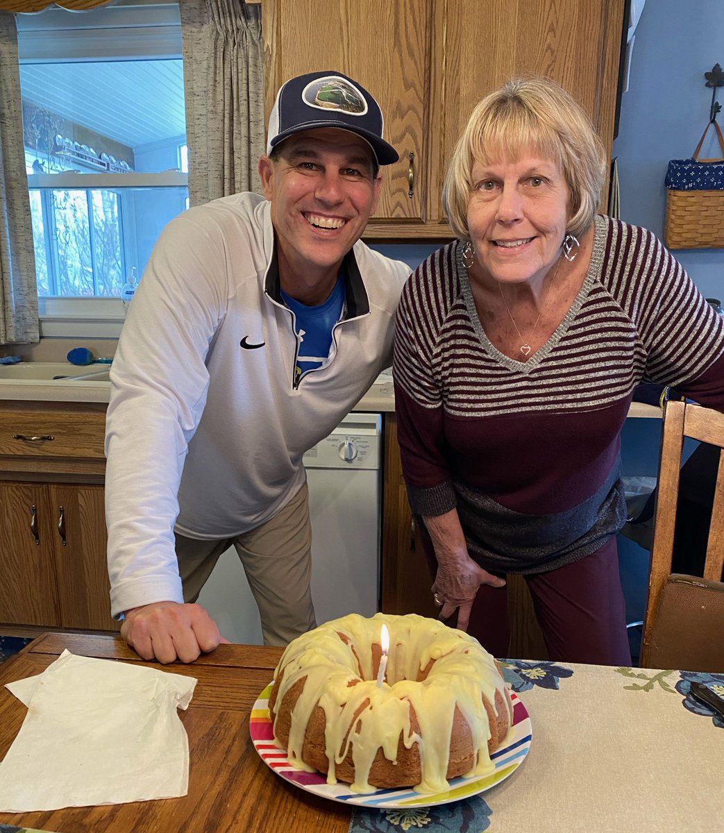 Happy Mom’s Day! Thank you for all you do...appreciate it more than you know ❤️🌸