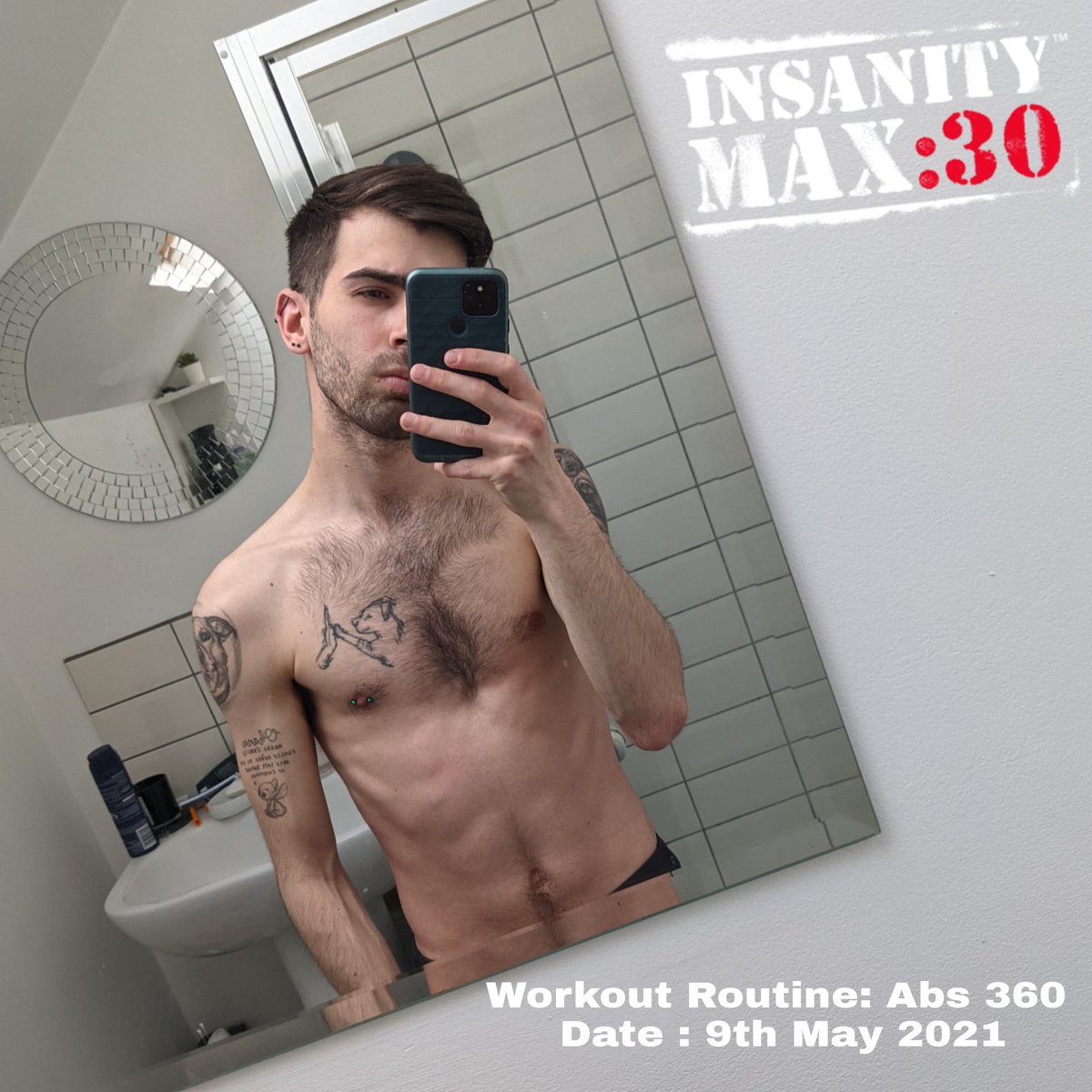 ScottieLewis97's tweet photo. Weekend workout number 2 , abs 360 on the insanity max 30 , not as hard as yesterday but achy though 🖤💪🏼🖤💪🏼   #proteinshake #theproteinworks #GAY #gay23 #taken   #gayguy #tattoos #piercings #littlemuscle #postworkoutselfie #chesthair #veganproteinpowder #abs #arms https://t.co/rncO30Owmg