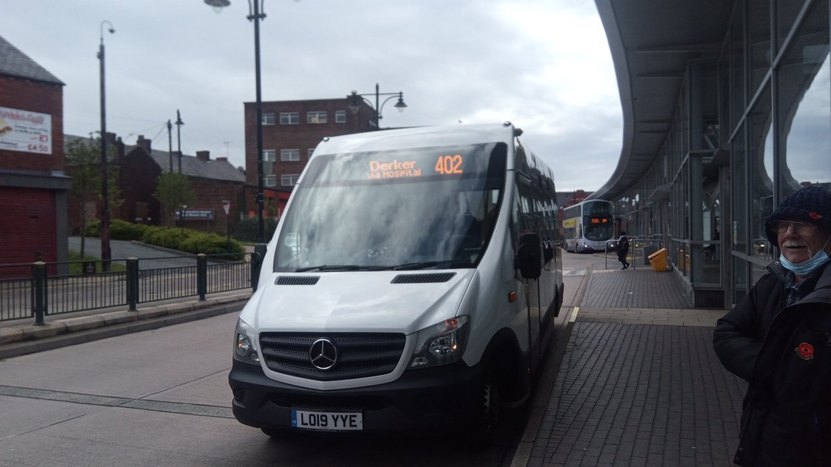 DoesTransport's tweet image. Here is a Nexus Move Strata on the #402Bus to Derker and has returned to service after the bus Braking down a few days ago not only that but I had the Nicest drivers on Nexus 😁

Bus Information:
Operator: Nexus Move
Depot: Ashton
Fleet No: LO19 YYE