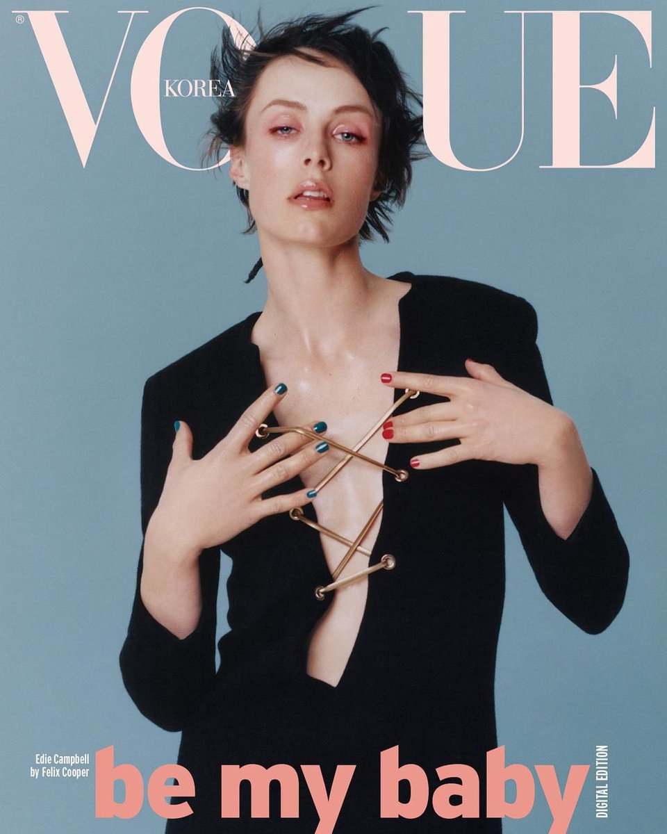 worlds_moda's tweet photo. #coversWM (1/2)

#VOGUEKOREA,
May 2021.
By #FelixCooper

⬇️More in the next post⬇️
#EdieCampbell https://t.co/tuqyMfa3CQ