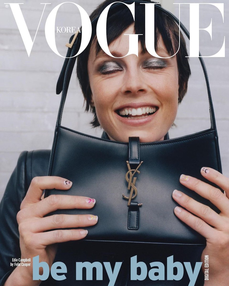 worlds_moda's tweet photo. #coversWM (2/2)

#VOGUEKOREA,
May 2021.
By #FelixCooper

⬇️More in the next post⬇️
#EdieCampbell https://t.co/rJyy56pPRU