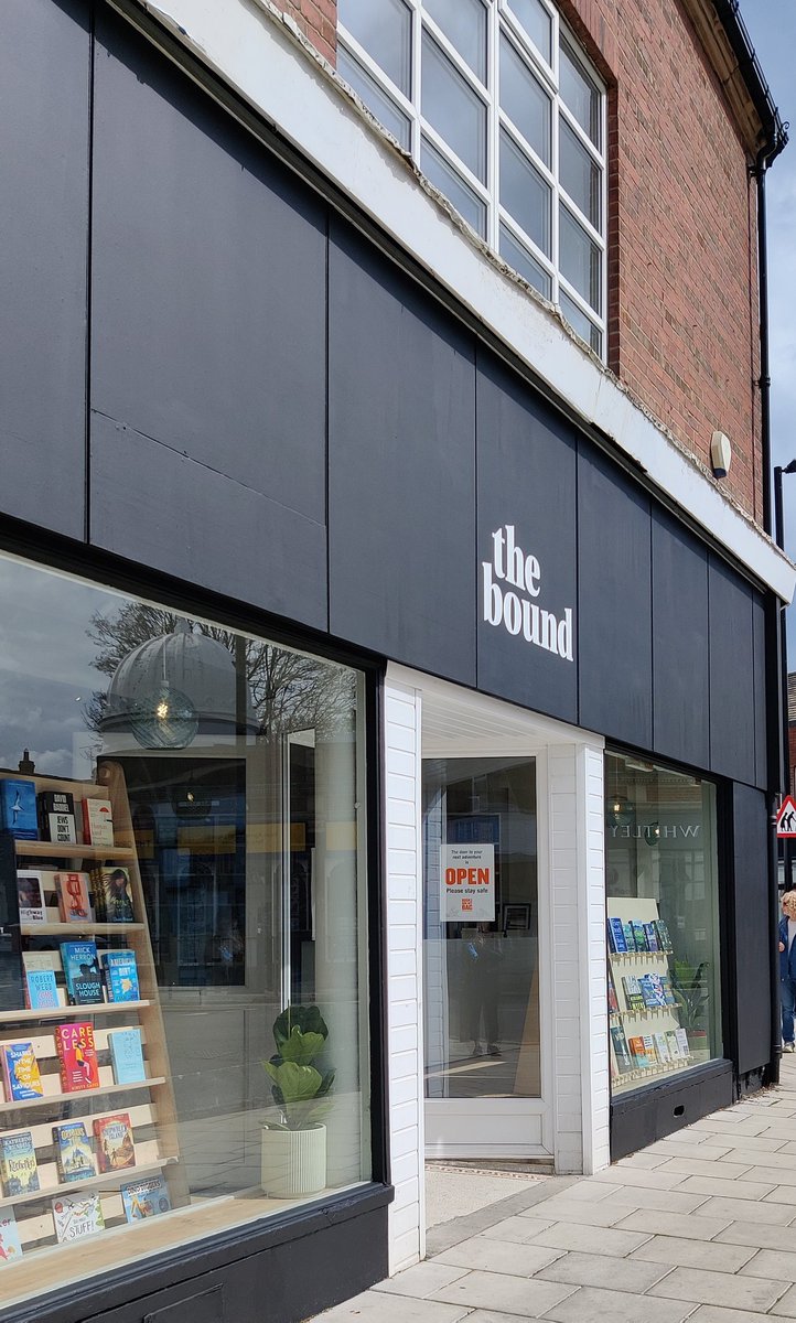 Nice to see you to see you it is nice @ForumBooks  🥰

#books #bookshopsareback #supportindiebookshops