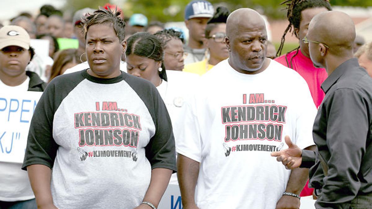 membres de la communauté qui avaient des doutes sur la désicion officielle de la mort de Kendrick.
