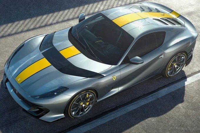 GarrageDaily's tweet photo. New limited-edition 812 Competizione and Competizione A get the most powerful V12 production engine Ferrari has ever launched and a 9,500rpm redline. #Ferrari @Ferrari #dailygarrage read the full article on my #Instagram page
Follow @GarrageDaily for more posts https://t.co/m8k3SiyAFr