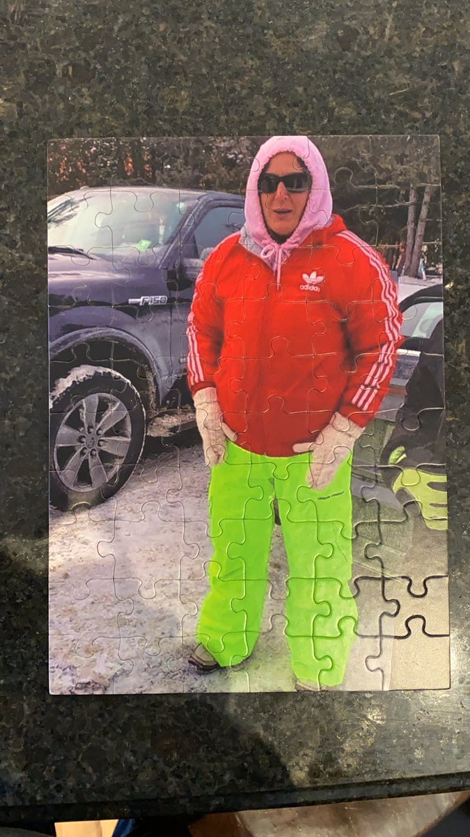 Happy Mother’s Day to all Mother’s. This is what happens when all your kids take all your ski clothes and you have to take what’s left!  And then they make a puzzle of the picture!! @emrosilva <a href="/rachelrowee/">rach</a> <a href="/LauraRo97713269/">Laura Rowe</a>