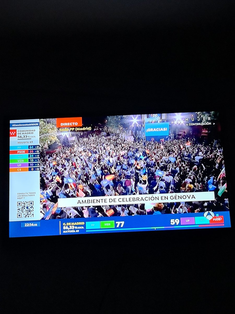 ManuBarrosLopez's tweet photo. Ayer salió mucho tonto por lo que parece y está bien la crítica social. Lo que pasa es que me falto la misma hace unos días. https://t.co/SQpFDOzKbN