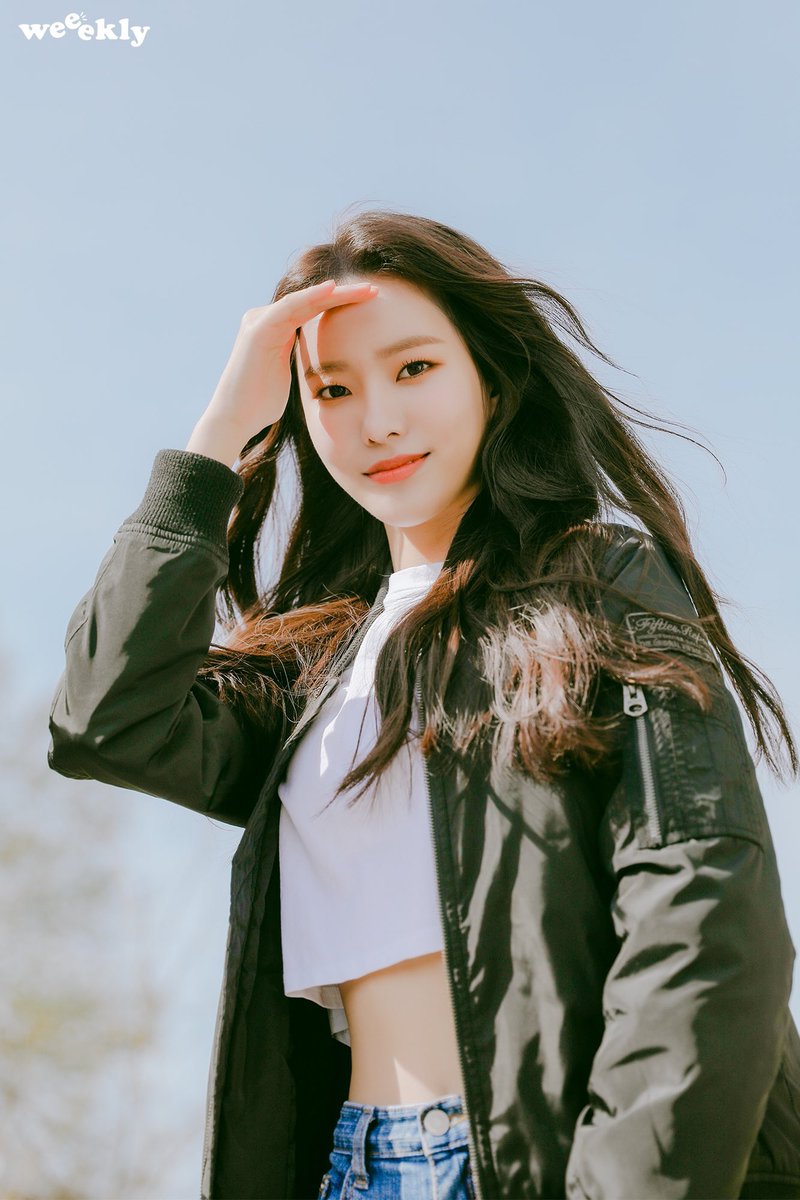 itgirljihan's tweet photo. pre-debut monday hits different to me... #달빛보다_반짝이는_김지민 #OURMOONLIGHTMONDAY https://t.co/nKG41zSxId