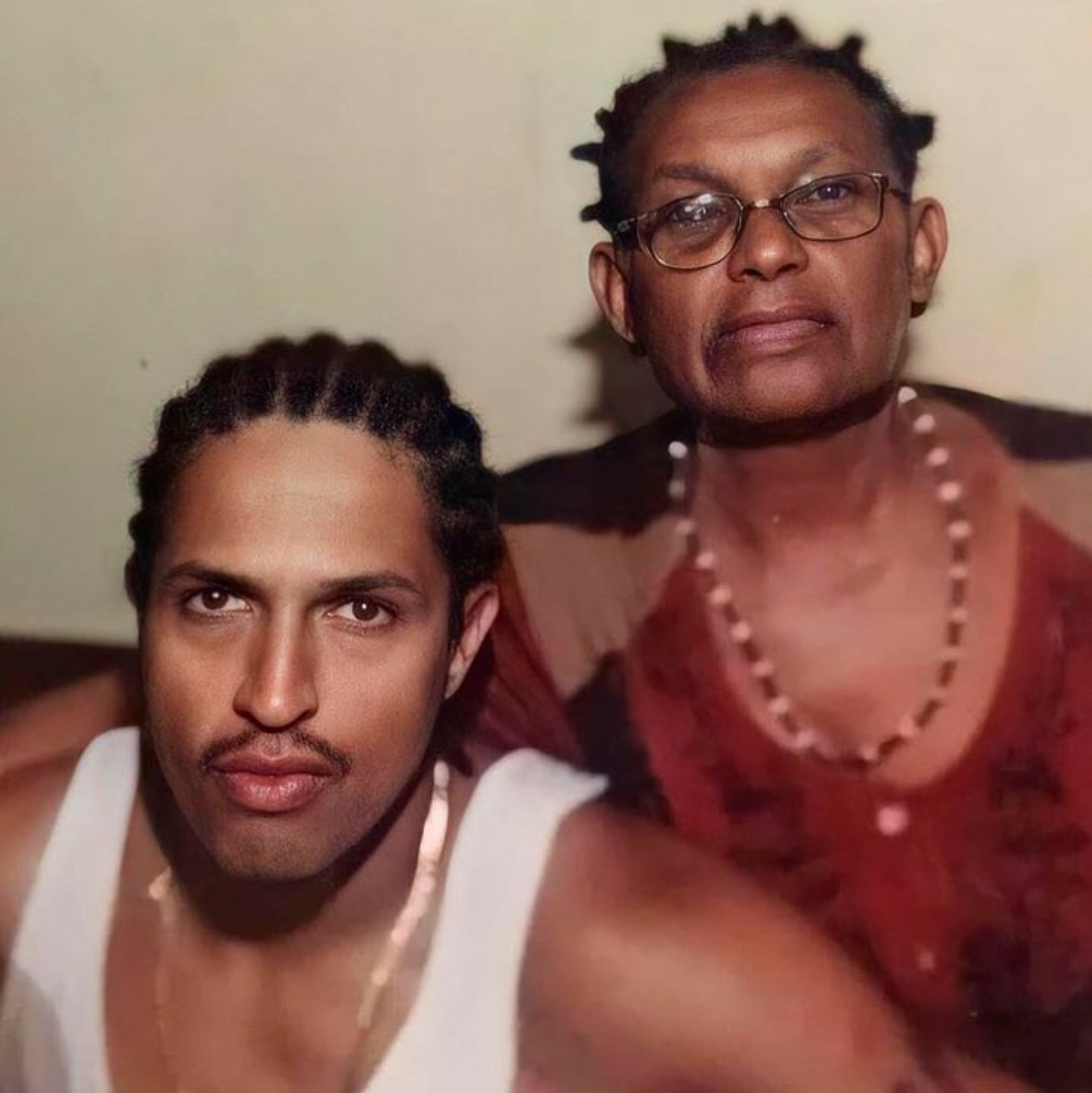 Feliz Día,Twitter trends in worldwide now