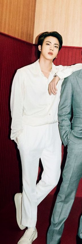 JIN LOOKING LIKE ROYALTY WITH HIS GLOWING ASS. The forehead exposure is really giving me very much “lemme just kill you for a sec” vibes. In the WHITE SUIT. Give the man some wings and he’ll look like a whole ANGEL