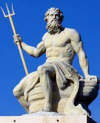 PoseidonBilbo's tweet photo. Poseidon itsasoko eta lurrikaretako jainko greziarra zen. Poseidon ile luzeko bizardun bat bezala irudikatzen zen, tridentea zeraman eta izurdeak eta arrainak lagun zituela.
#KlasikoenAztarna #Begoñazpi #paestum #poseidon https://t.co/nxvySTkFGq