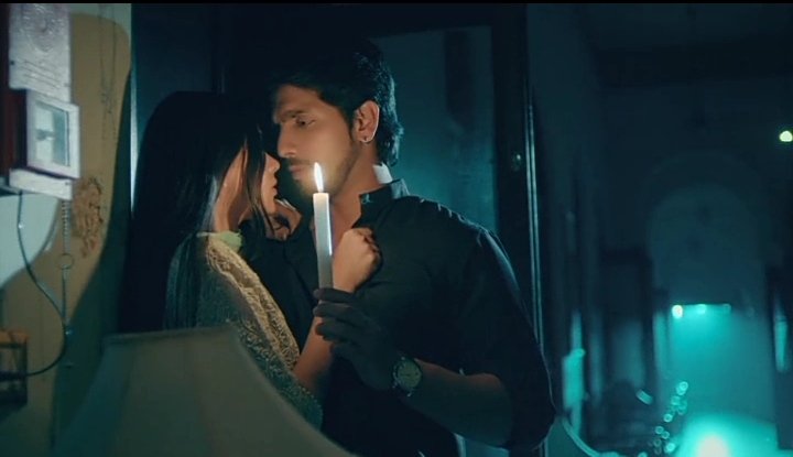 This scene was magical! <3He saved her again and they stared! Hayeee chemistry!  #2MonthsOfShiVi