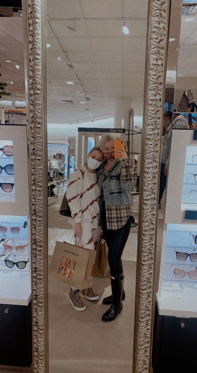 jos1in's tweet photo. happy mother’s day to the woman who looks more like my sister than my mom. you’re the best role model I could ask for. love you always! https://t.co/1Is8nPJsc1