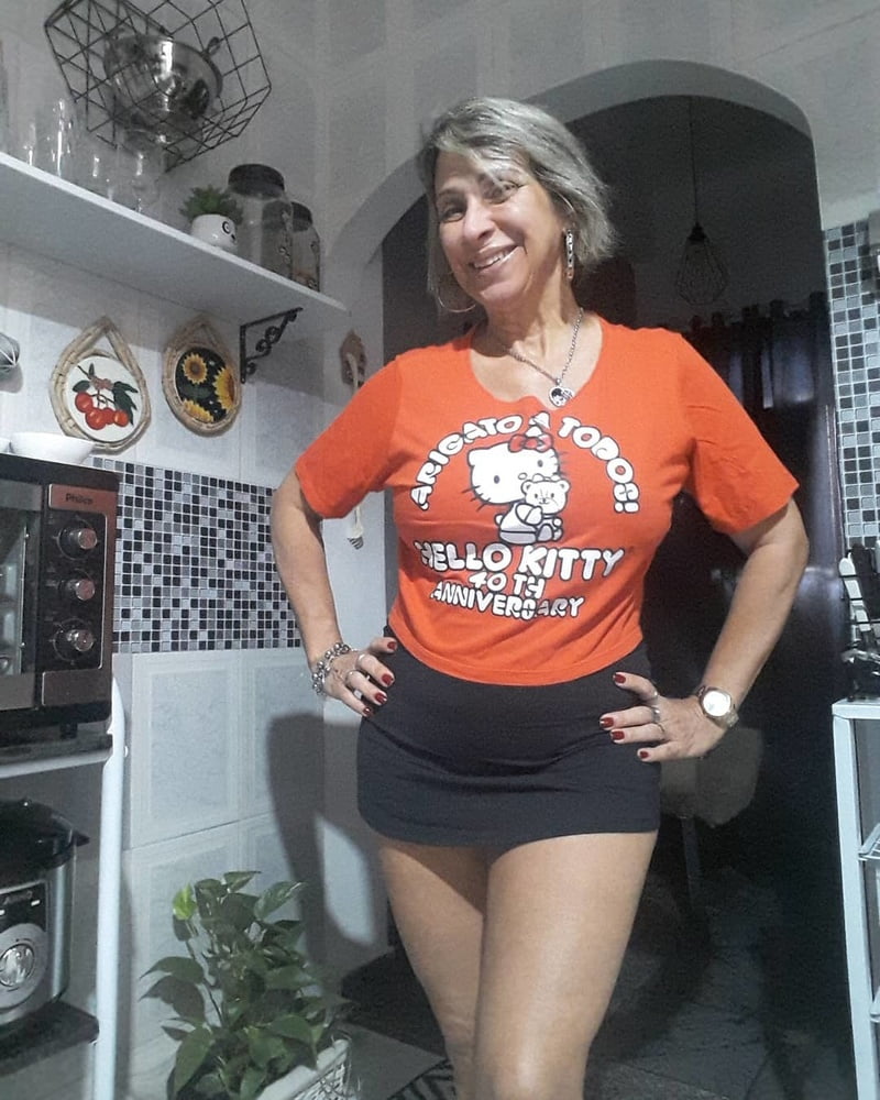 sadece antalya dm den mesaj göndersin. ücretli esc bayan değilim.