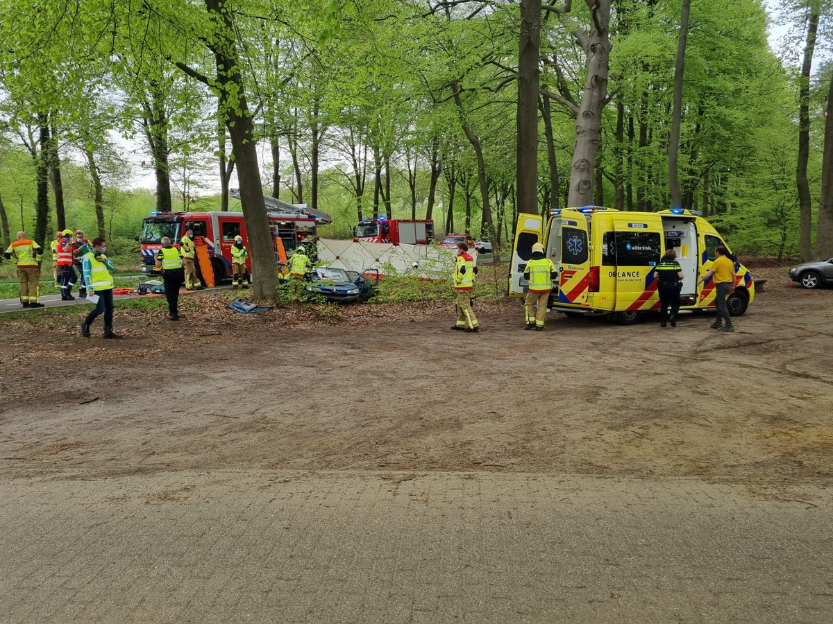 Vier gewonden na eenzijdig ongeval op weg tussen Ruurlo en Vorden...