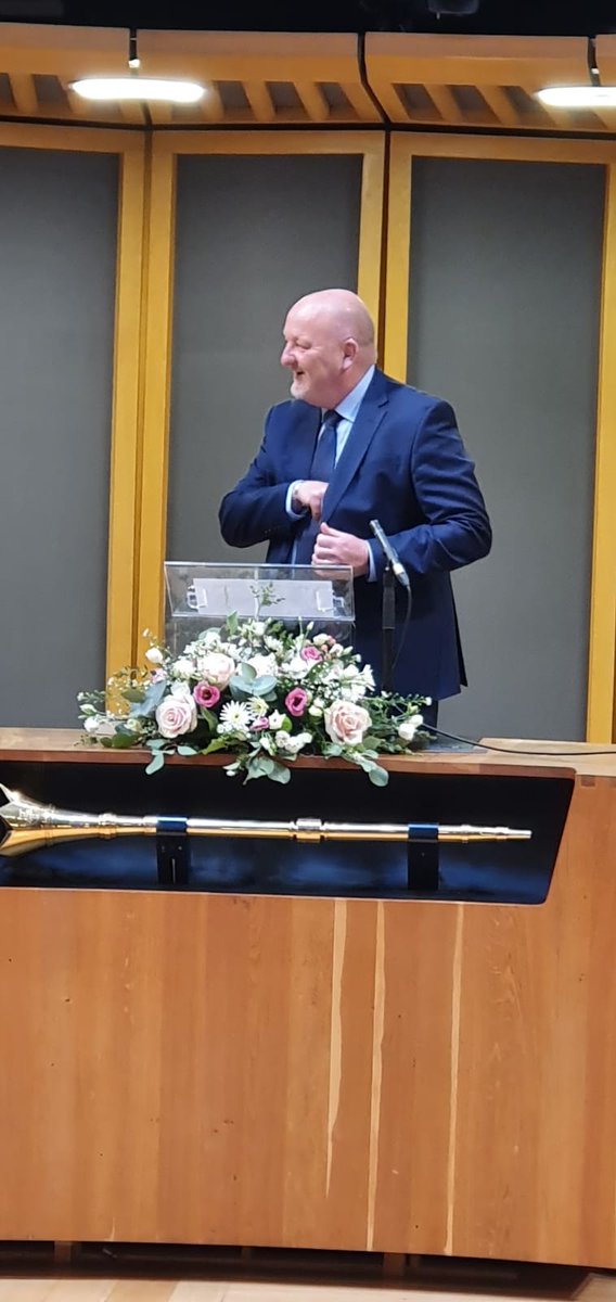 Peter Fox OBE MS tweet media