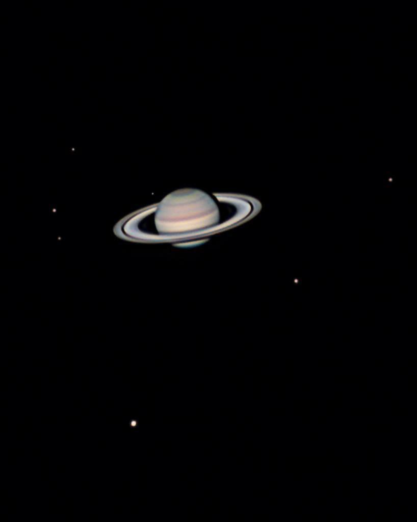 redditSpaceView's tweet photo. Saturn with 7 moons  It’s own mini Solar System https://t.co/ct2YKMxcsc