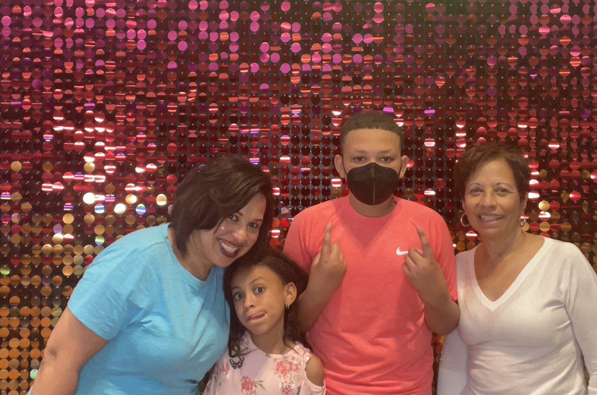 TTBerry's tweet photo. #meNanakids! Happy Mother’s Day https://t.co/1hzjH11PRh