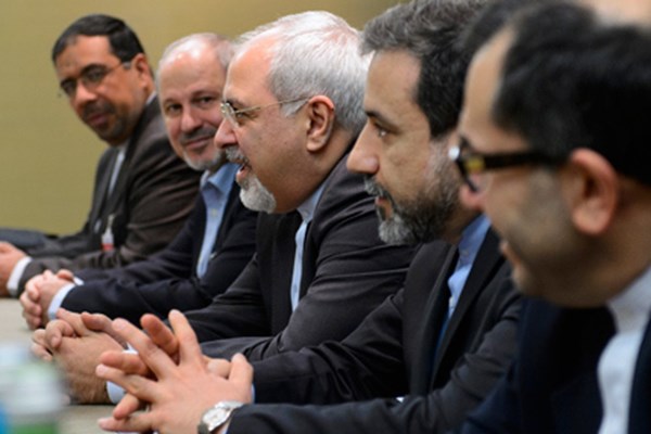 Tehran's expelled amb. from Albania (for 2018 terror plot), G.H. Mohammadnia, was very close to Zarif & previously worked for him at Tehran's UN Mission in New York, handling US-based spies, agents, and apologists. (far left at picture)  @StateDept  #ShutDownIranTerrorEmbassies