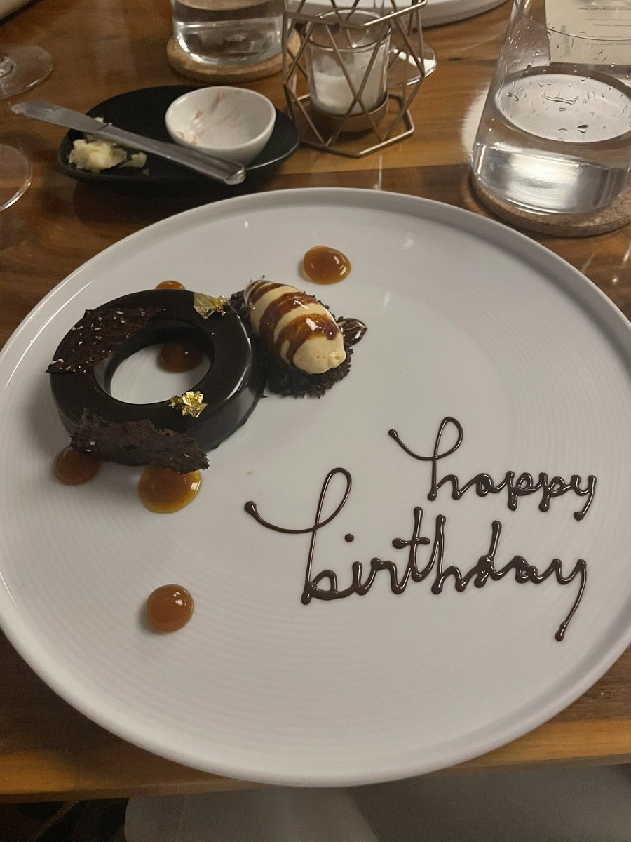 CharlotteGelet1's tweet photo. I used to think milestone birthdays were about goals. At 20 I set a bunch of goals for myself to hit by 40. I celebrated 4-0 this past week & realized it is the people/relationships that make life rich. I had a truly EPIC week and I am beyond thankful #goalsthatmatter https://t.co/DxPfHqhSbM