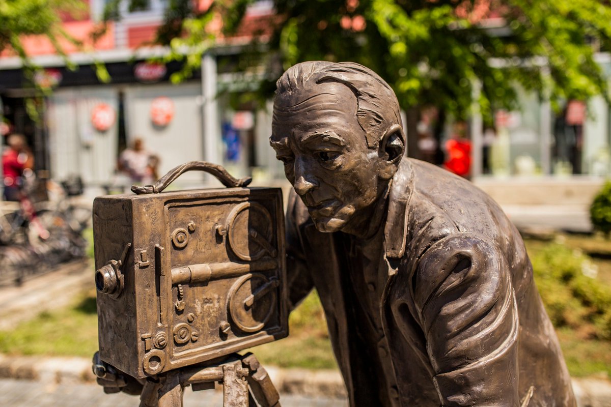 visitsombor's tweet photo. Sombor, grad neverovatne lepote, bogat kulturnom baštinom, zelenilom i očuvanom prirodom♥
U njemu su mnogi poznati ljudi stvarali svoja istaknuta dela♥
Danas je grad poznatih sportista, glumaca, dobrih ljudi i domaćina♥
Posetite Sombor i uživajte u neverovatnom gostoprimstvu♥ https://t.co/dZFDJ9p2mi