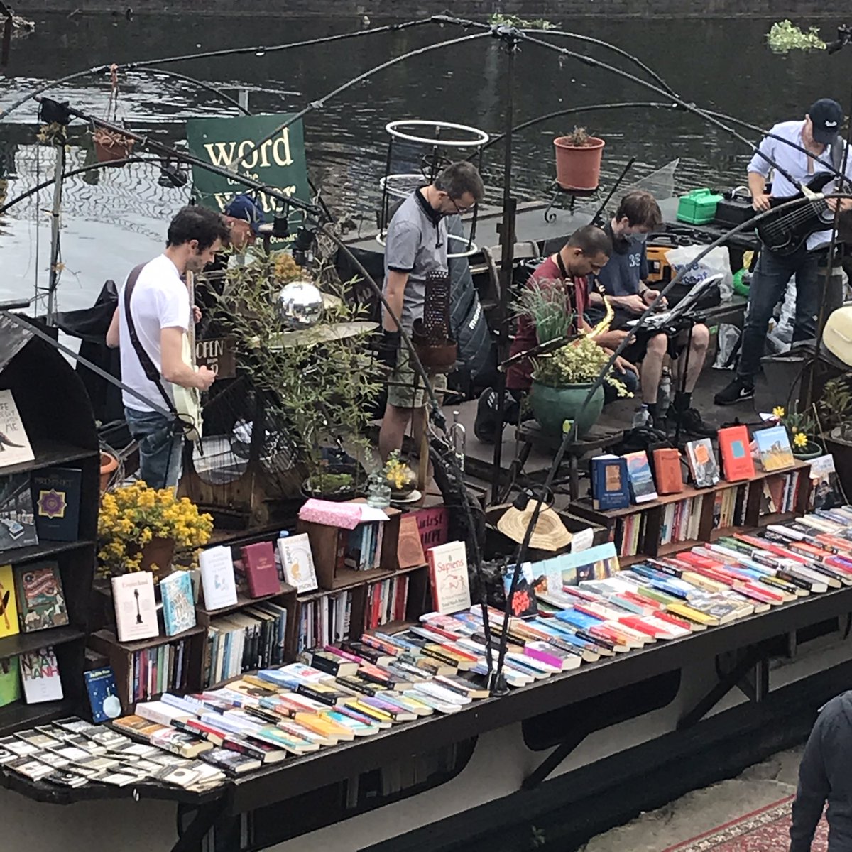 There’s music on the Kings Cross bookshop boat again